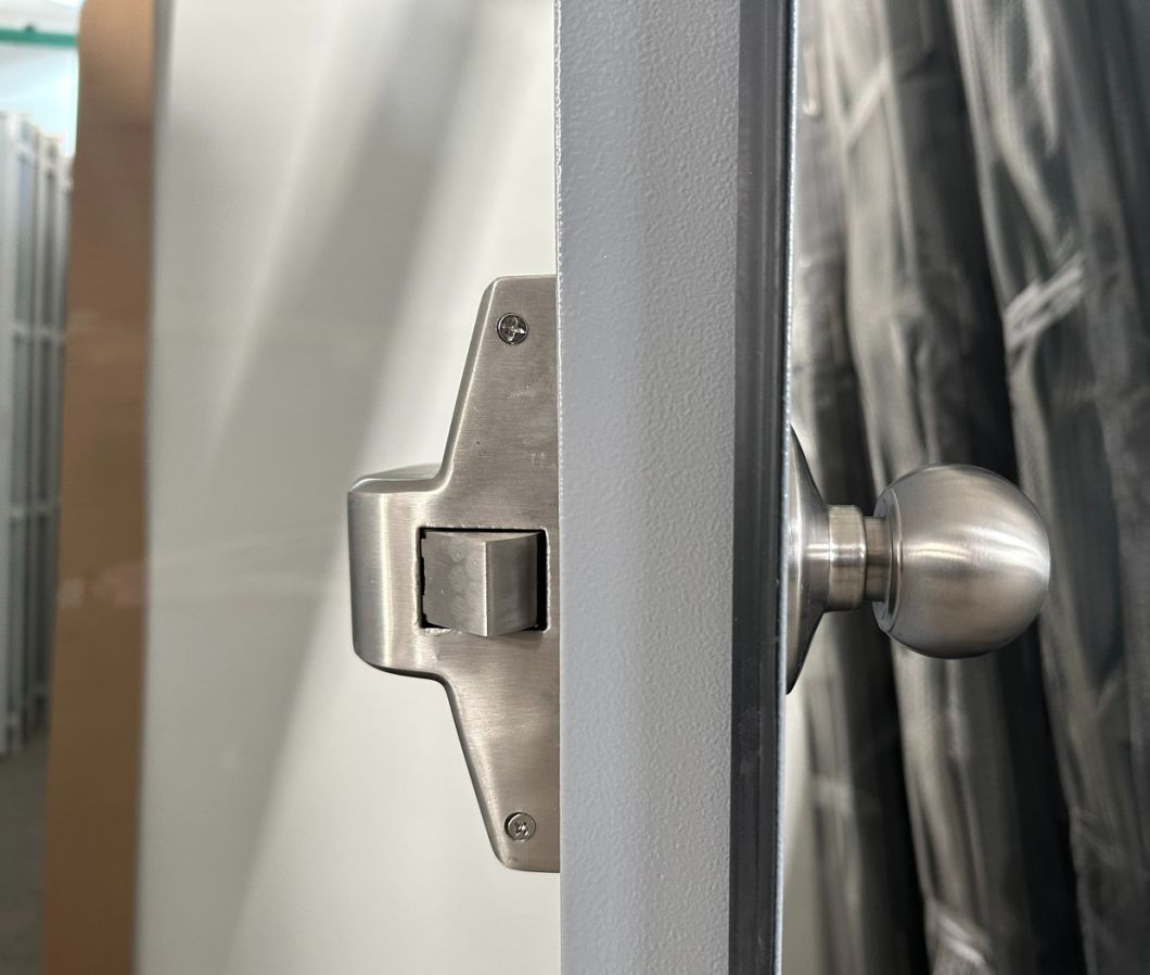 China Top 1.5h Certificate Fire Rated Door with Panic Bar and Ball Knob