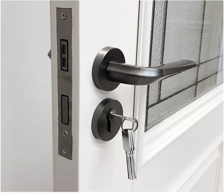 Security Door for Prefabricated Steel Warehouse Structure